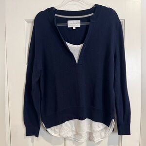 Brochu Walker Navy V-Neck Layered Sweater with Cream Hem